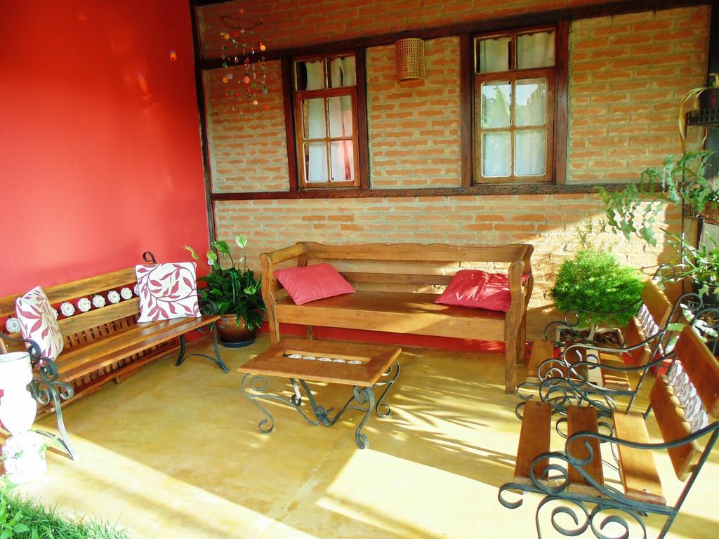 Encantos do Vale Pousada e SPA Cultural Bueno Brandão Exterior foto